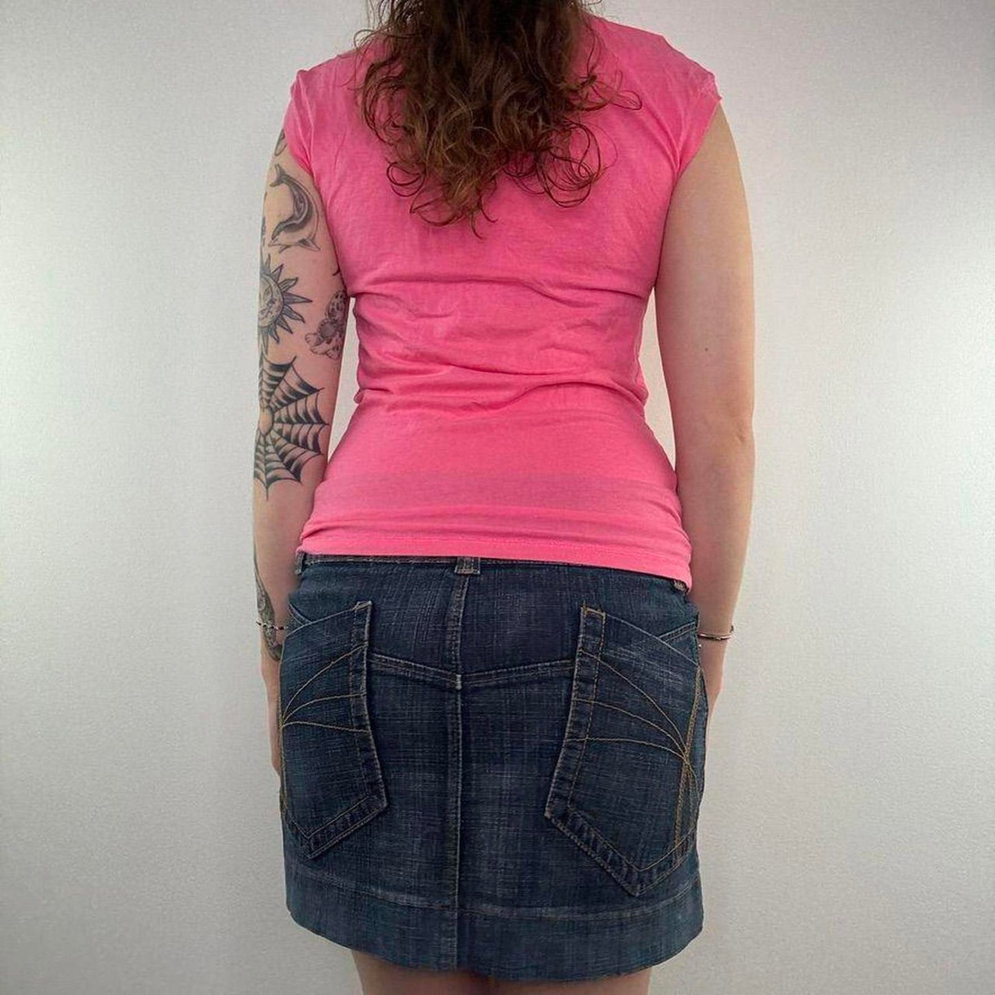 Y2K vintage Henleys mcbling spell out top cap sleeve pink black