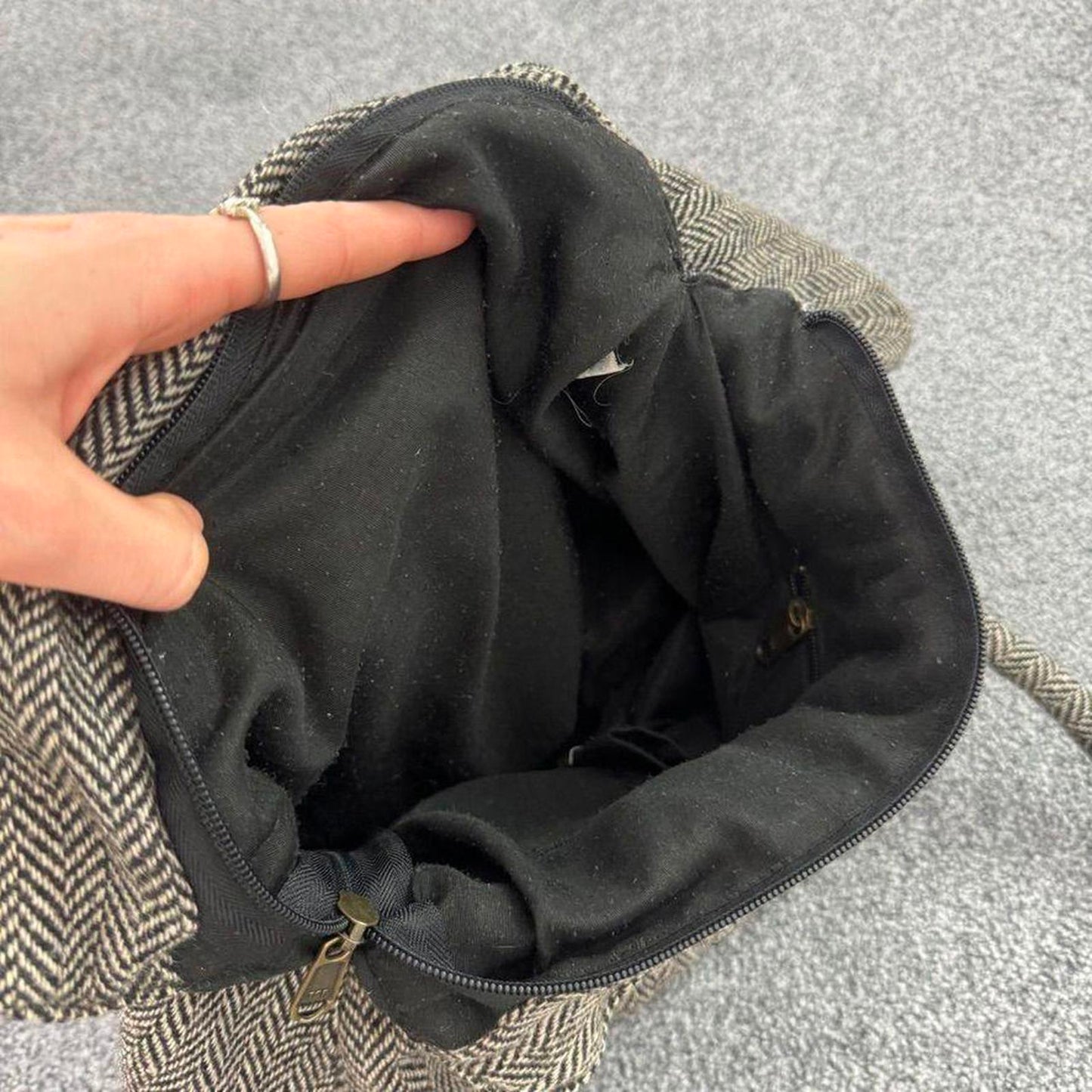 Y2K vintage tweed floral sequin shoulder bag embellished buckle beaded medium