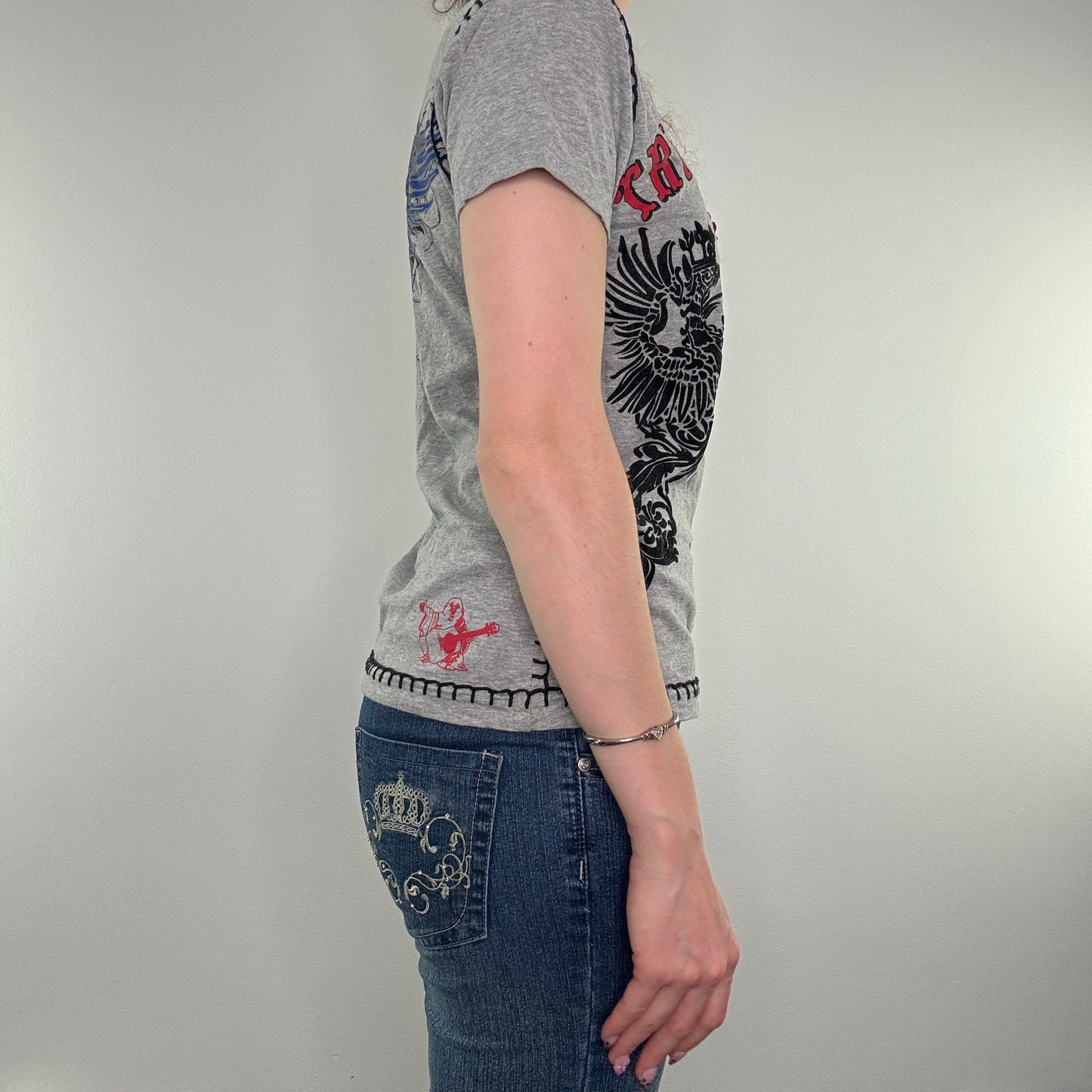 Y2K vintage True Religion contrast stitch t shirt top