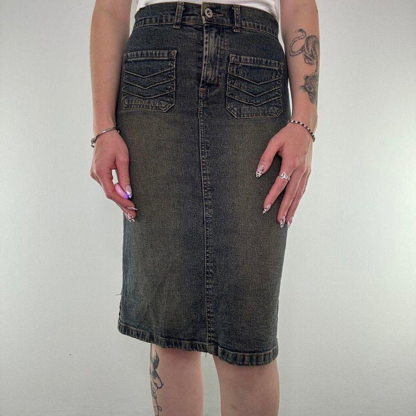 Y2K vintage faded denim archive midi skirt front pockets knee length fitted
