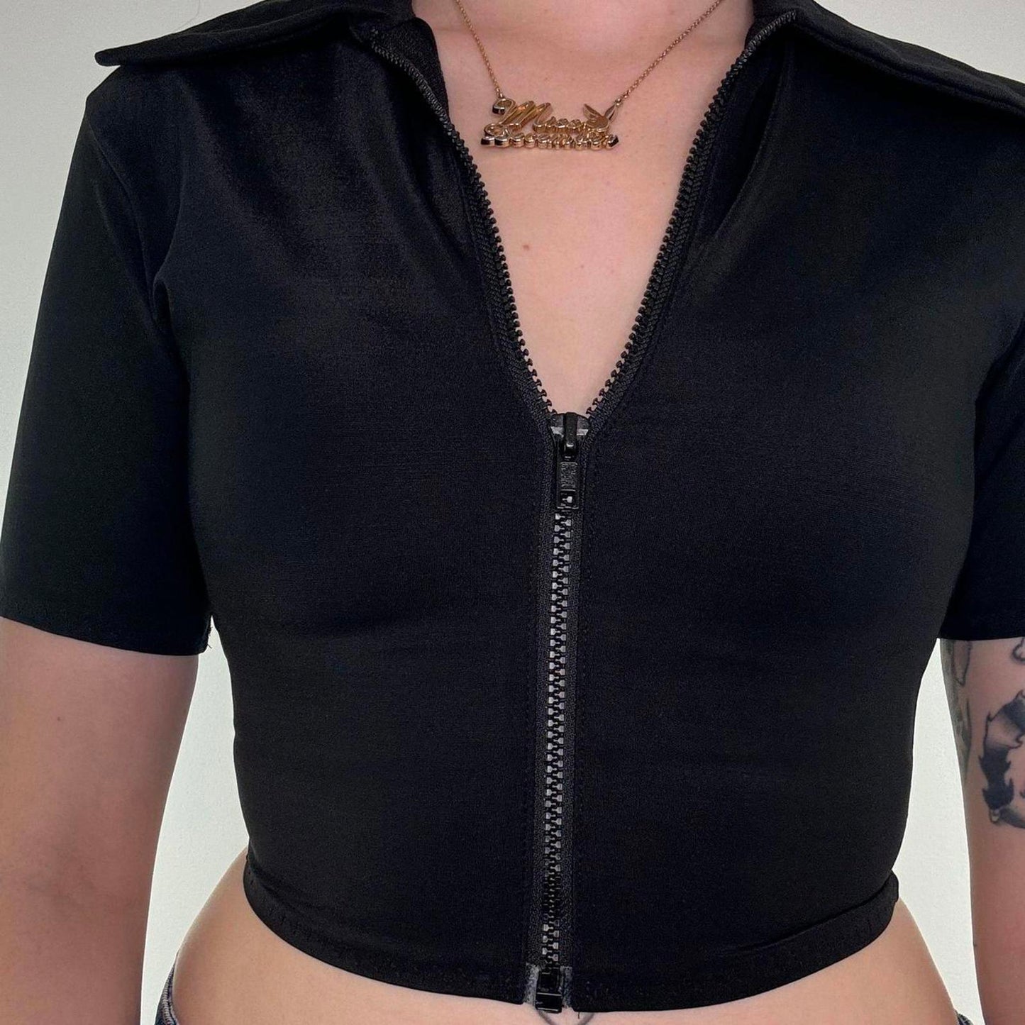 Y2K vintage zip up short sleeve collared crop top stretchy fitted v neck low cut