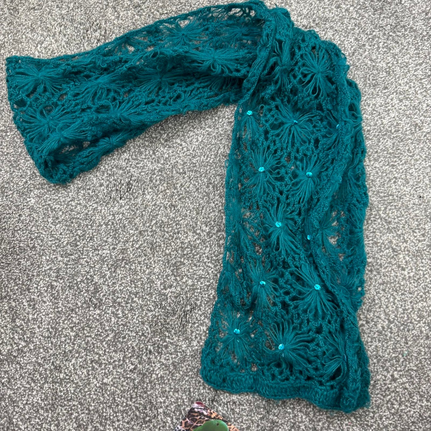Y2K vintage floral crochet knit scarf sequin teal blue flower