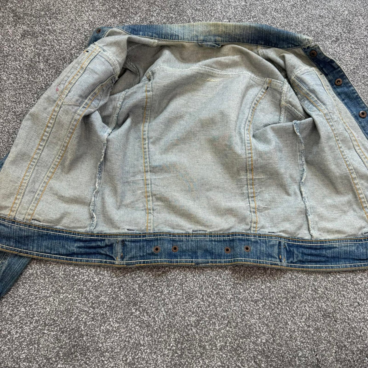 Y2K vintage stretchy fitted denim popper button up jacket faded light blue short