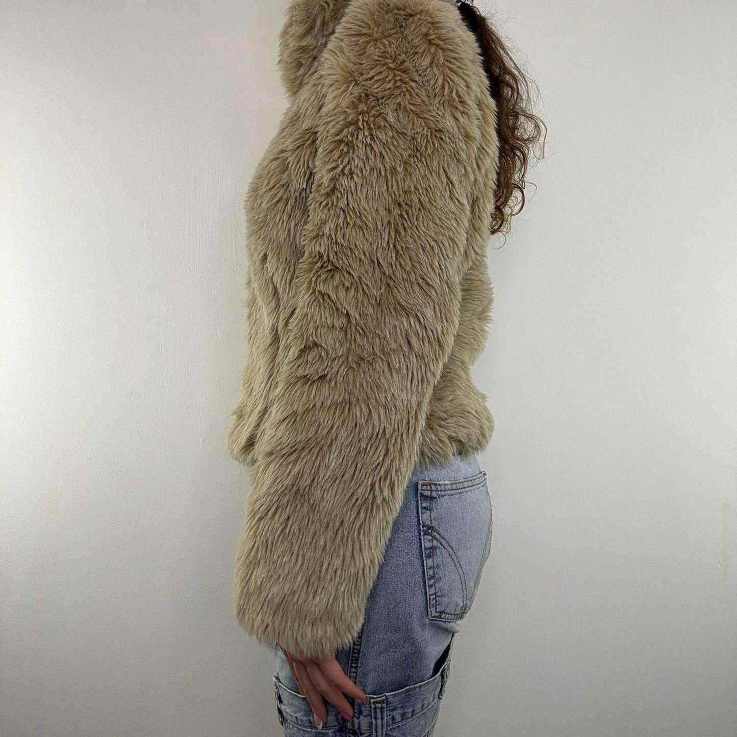Y2K vintage faux fur coat zip up high neck shaggy beige short length fluffy