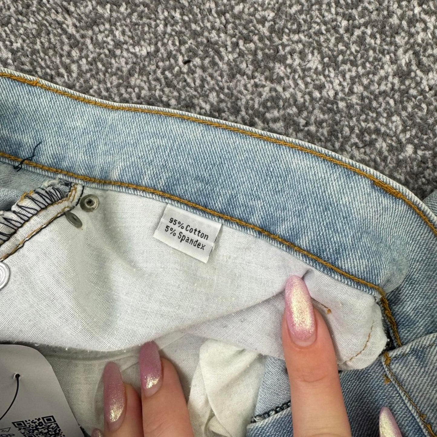 Y2K vintage mid rise stretch capri jeans denim cropped studded floral embroidery