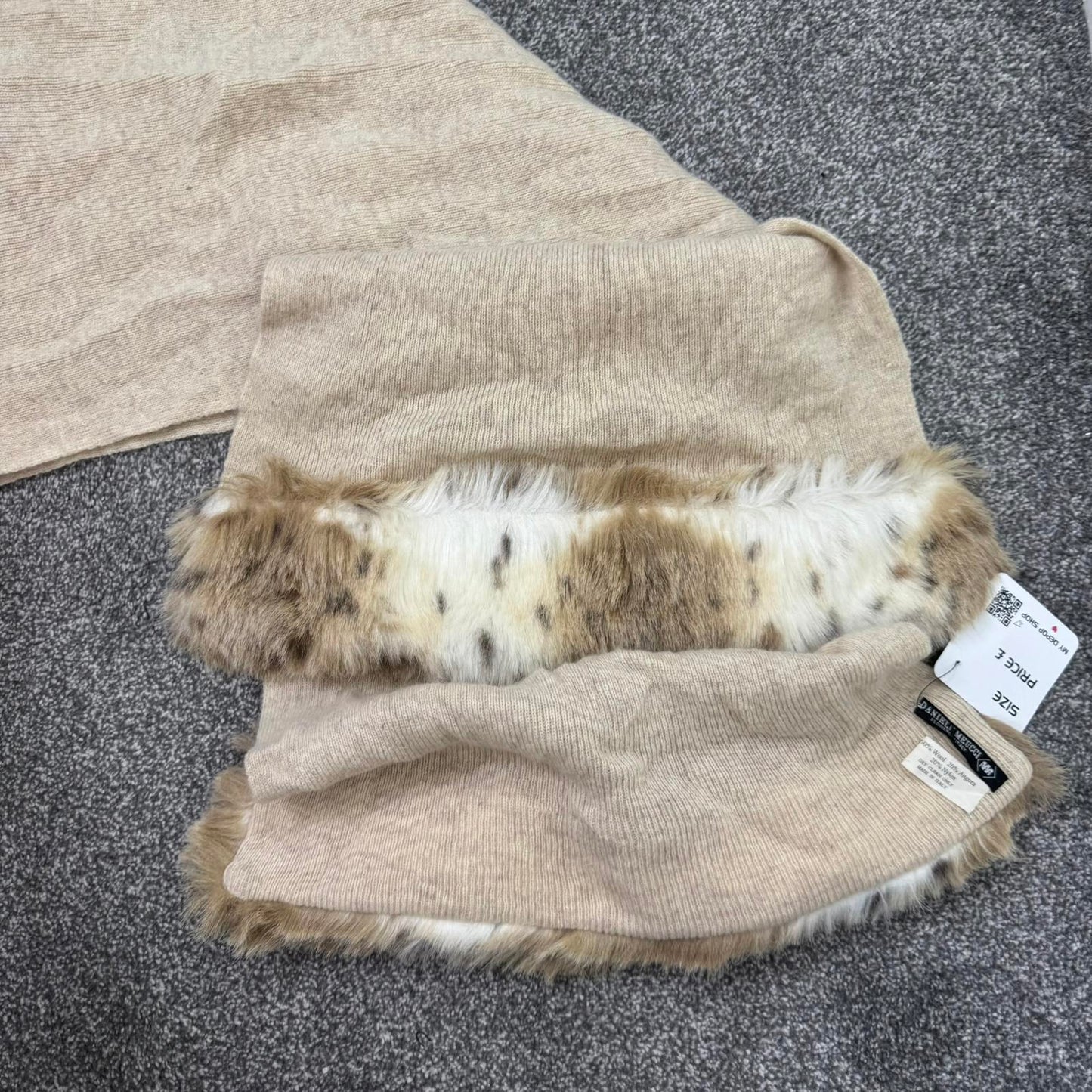 Y2K vintage wool/ angora blend chunky wide scarf faux fur trim fine knit