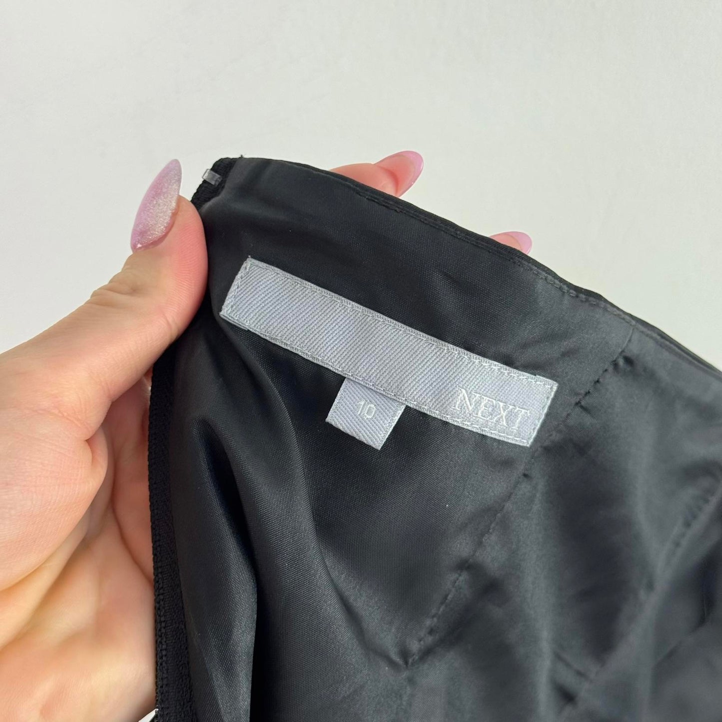 Y2K vintage boned satin strapless fitted top rhinestone v bust black cinched