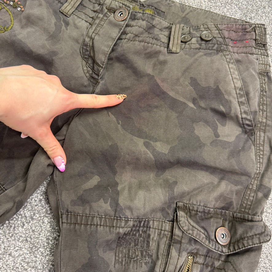 Y2K vintage baggy cargo trousers camo sequin embellished low rise combat