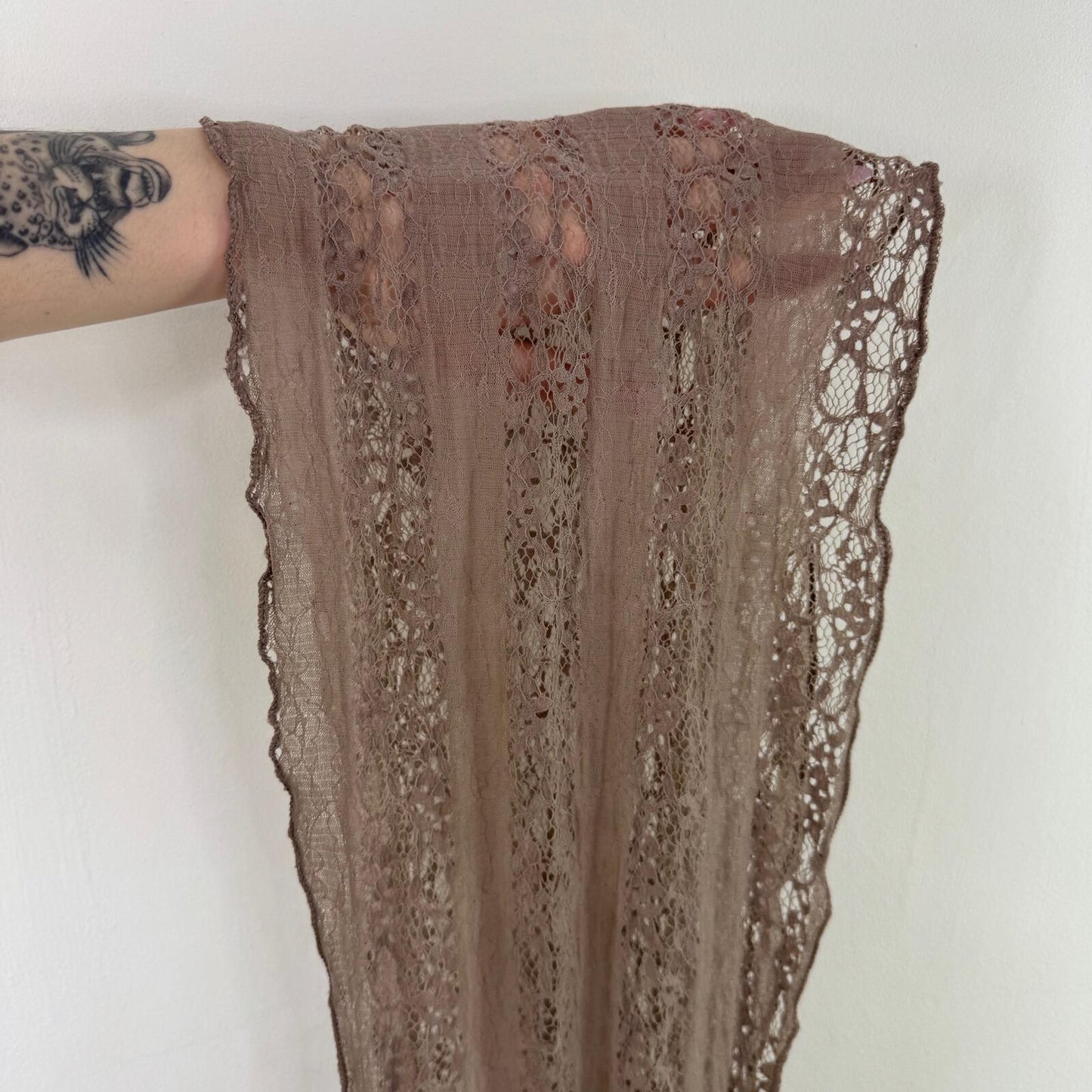Y2K vintage scarf lace floral sheer ruffle frilly light brown