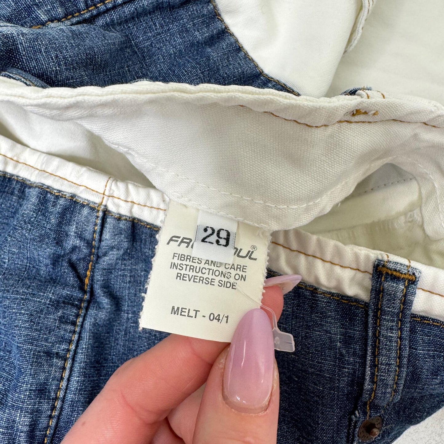 Y2K vintage low rise capri jeans cropped denim white blue knee length