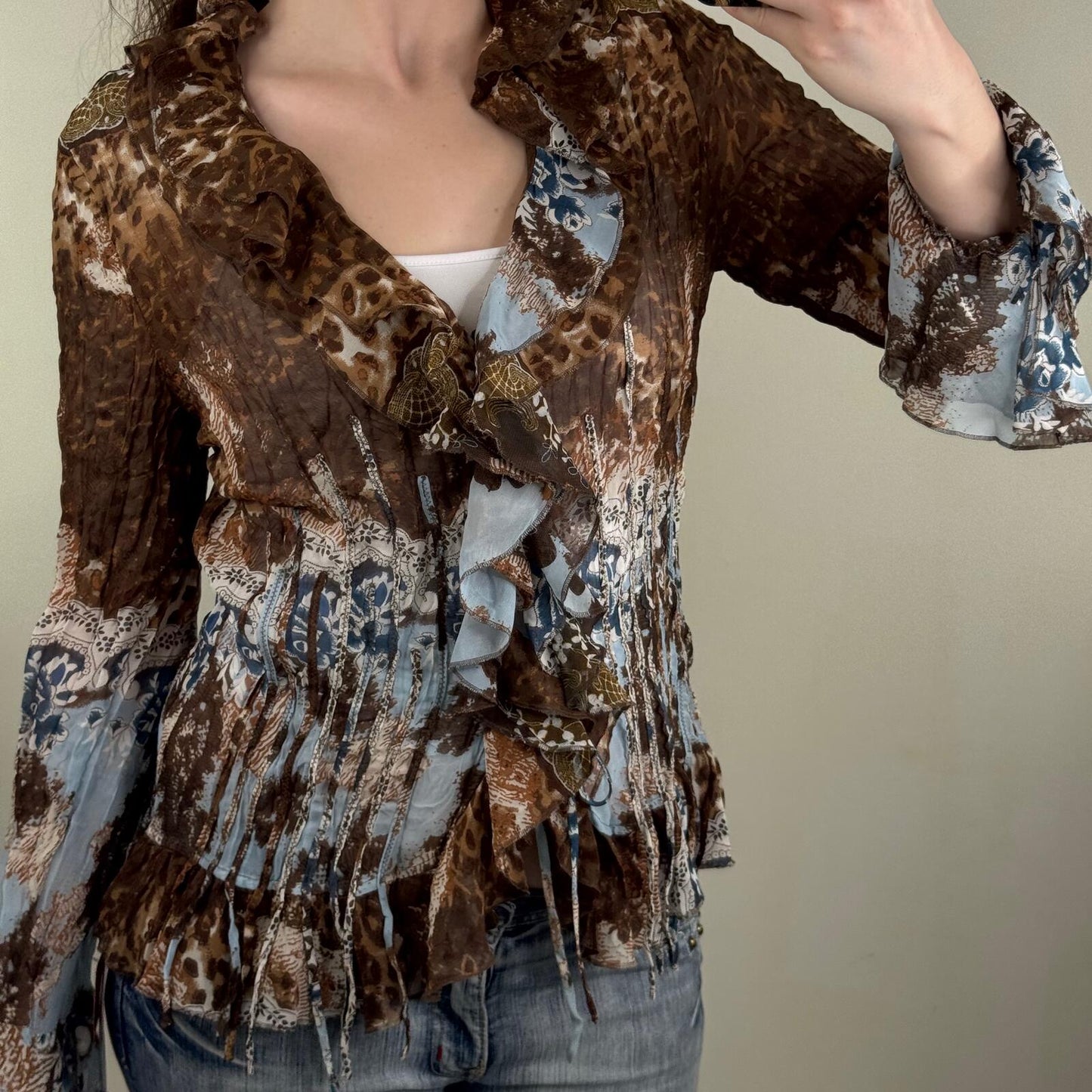 Y2K vintage blouse long sleeve flare frilly ruffle leopard print floral v neck