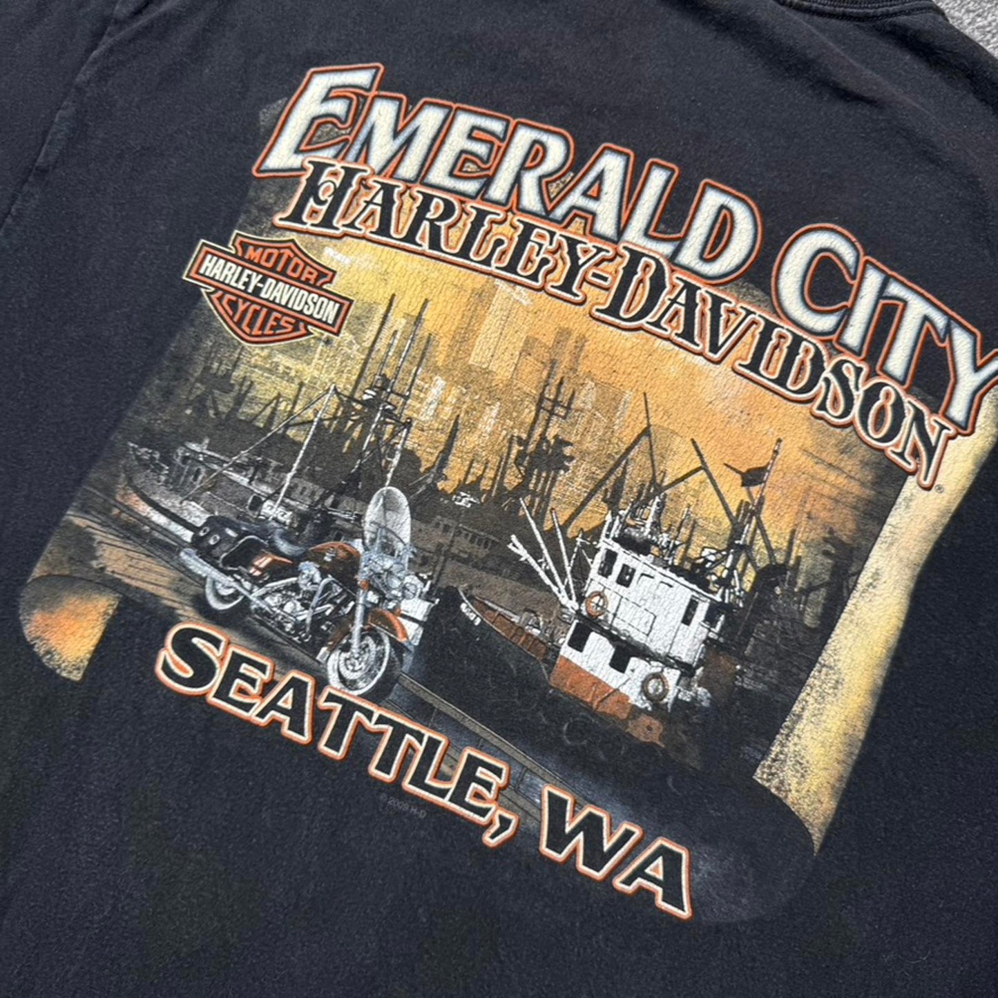 Y2K vintage 2009 Harley Davidson Seattle short sleeve t shirt eagle filigree