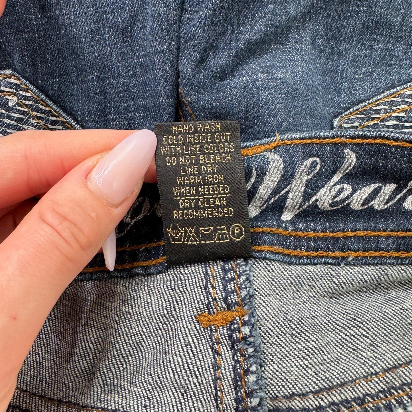 Y2K vintage Rocawear low rise bootcut denim jeans dark denim wash embroidered