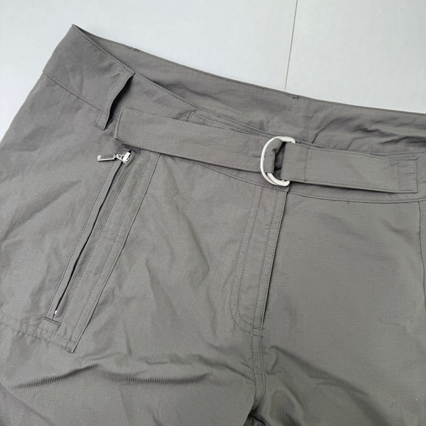 Y2K vintage Adidas capri joggers tracksuit bottoms utility khaki cropped