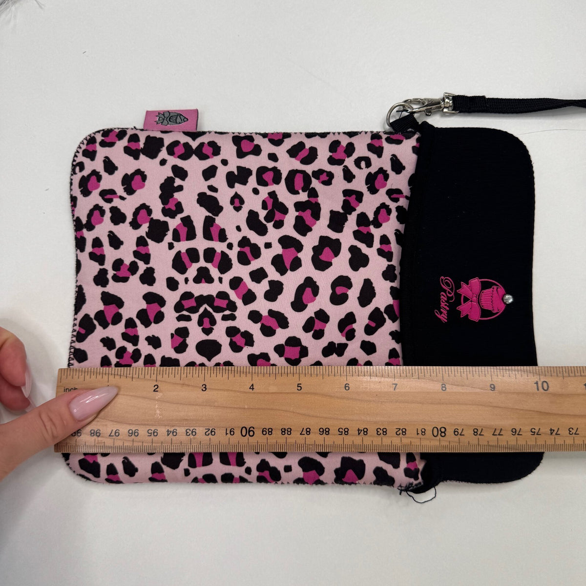 Y2K vintage tablet pouch ipad small laptop leopard print pink padded cupcake bow