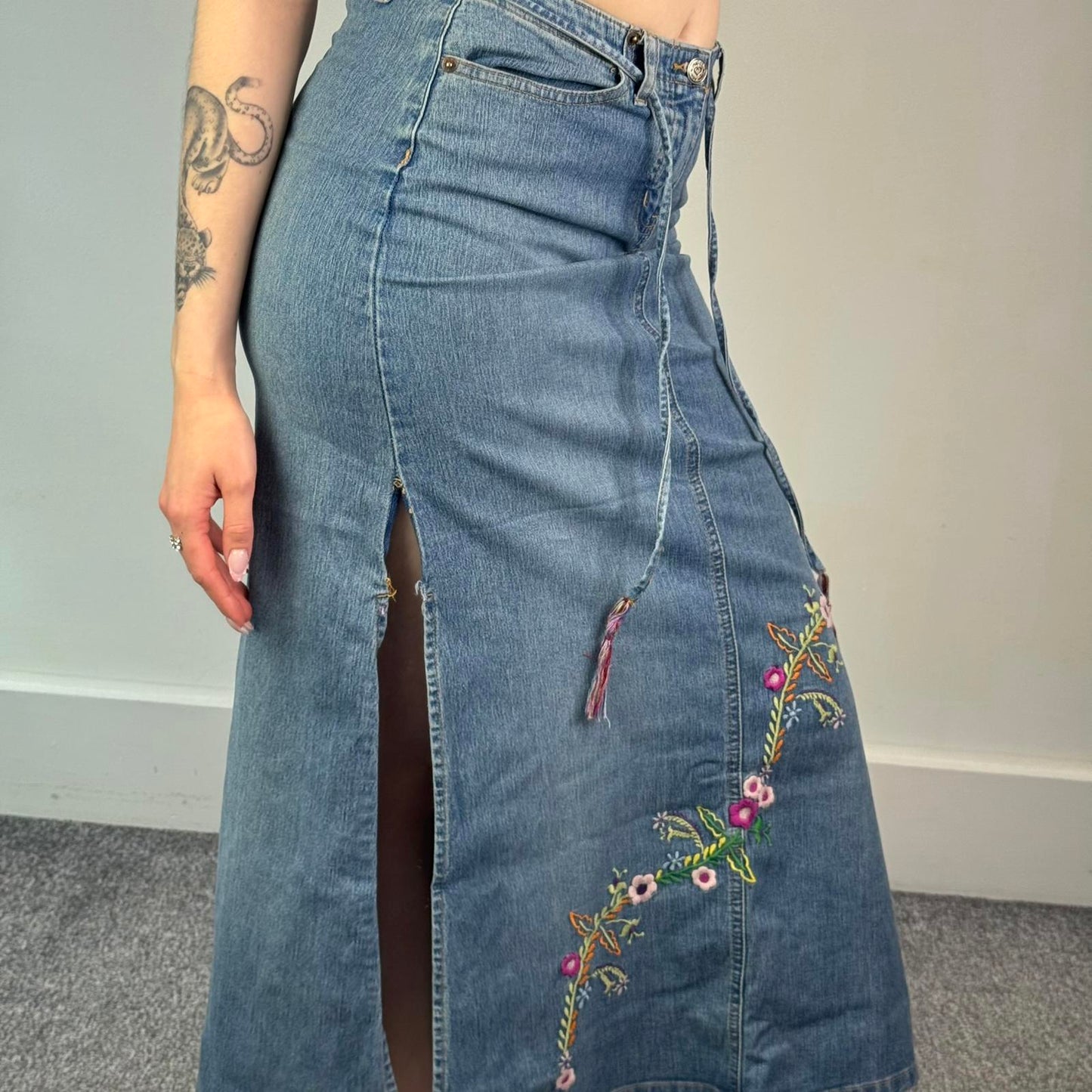 90s Y2K vintage floral embroidery denim maxi skirt thigh split belt light blue