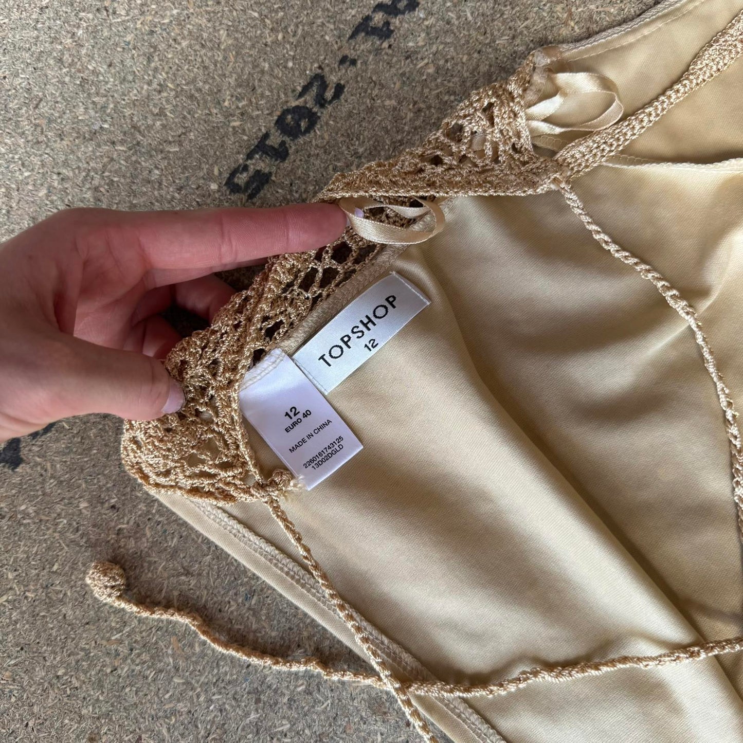 Y2K vintage crochet knit backless top strappy sequin cropped gold round neck