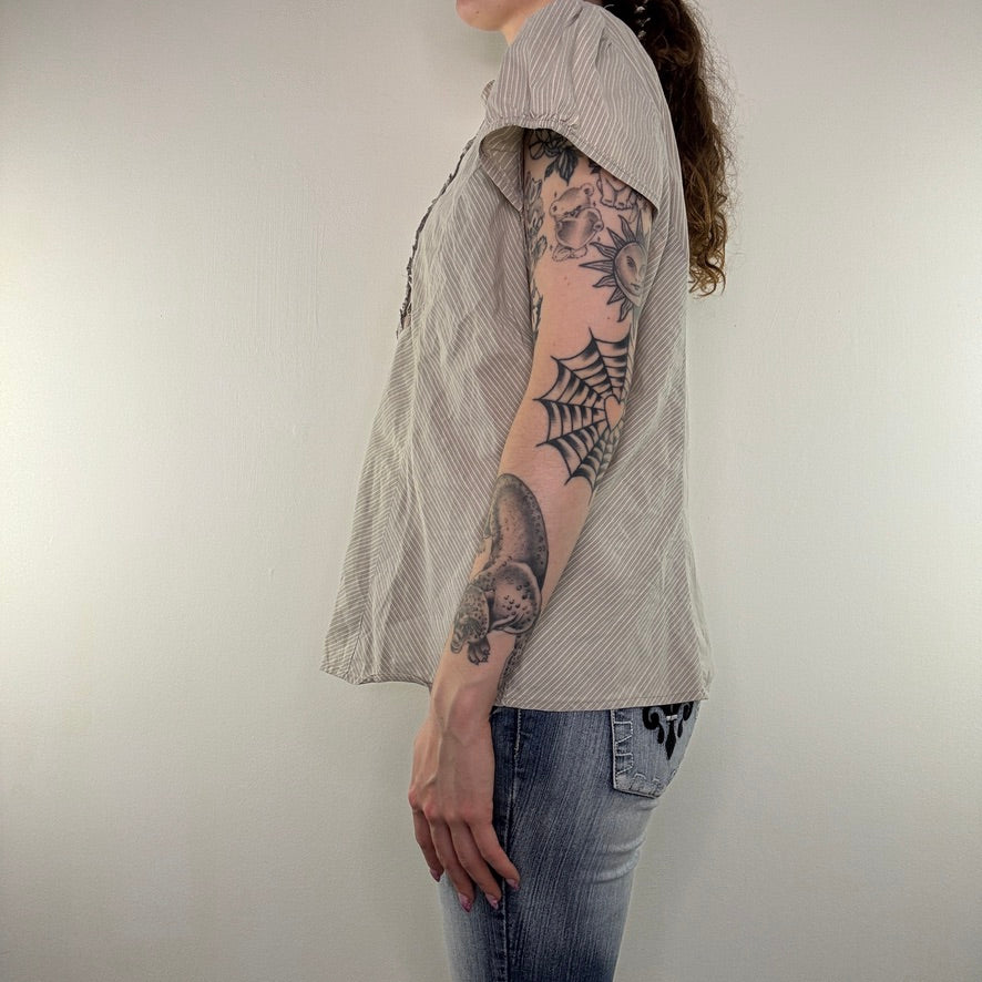 Y2K vintage pinstripe shirt hook and eye ruffle puff sleeve office preppy