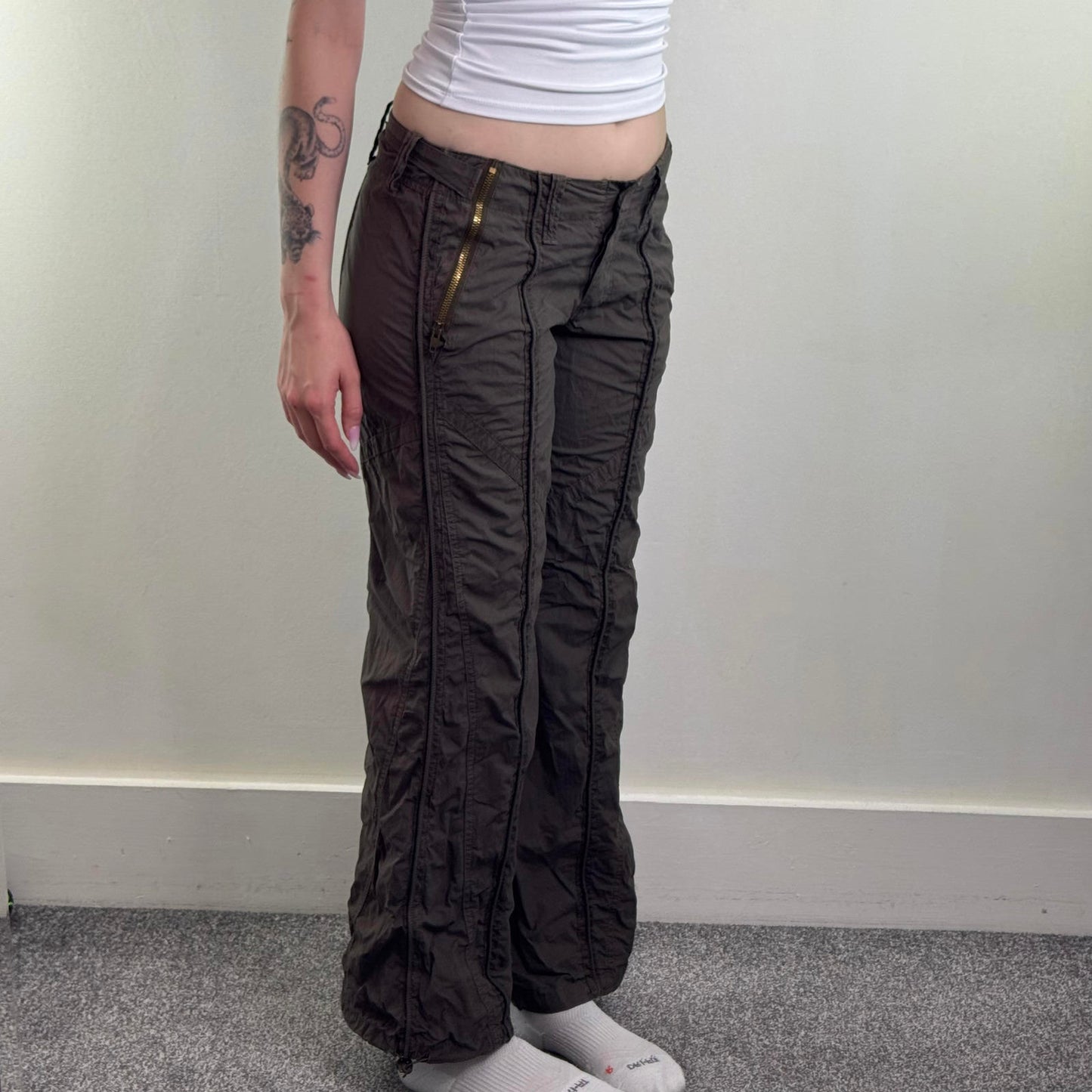 Y2K vintage low rise cargo trousers pants baggy utility zippers studded