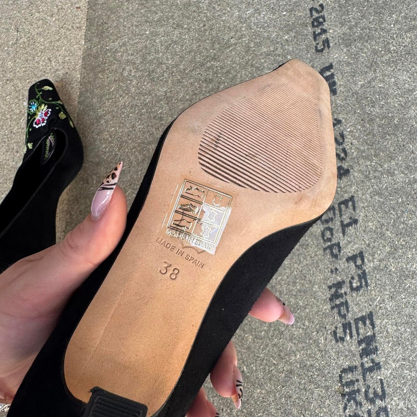 Y2K vintage LK Bennett suede heel floral embroidered square toe bow court heel