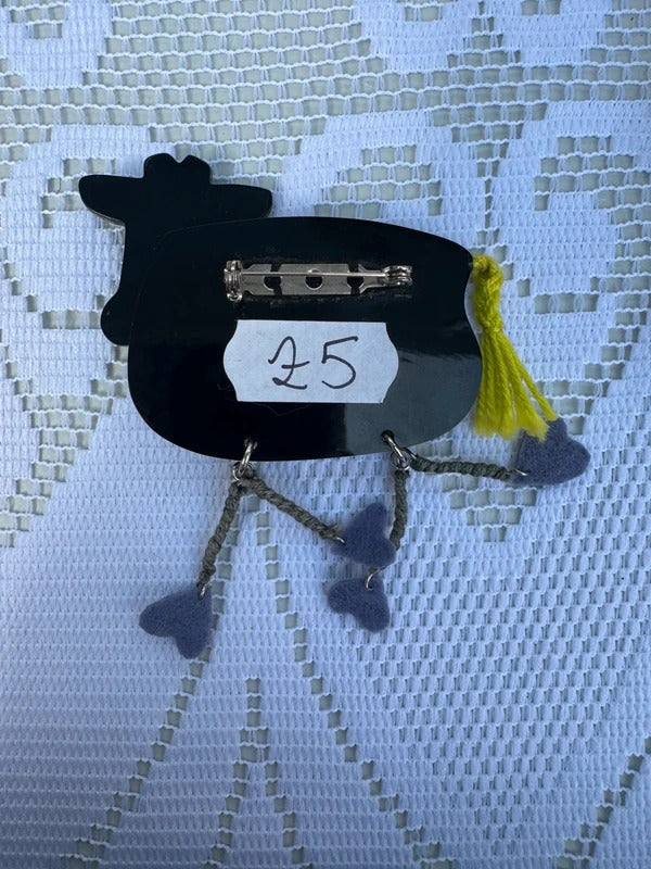 Cute vintage cow pin badge