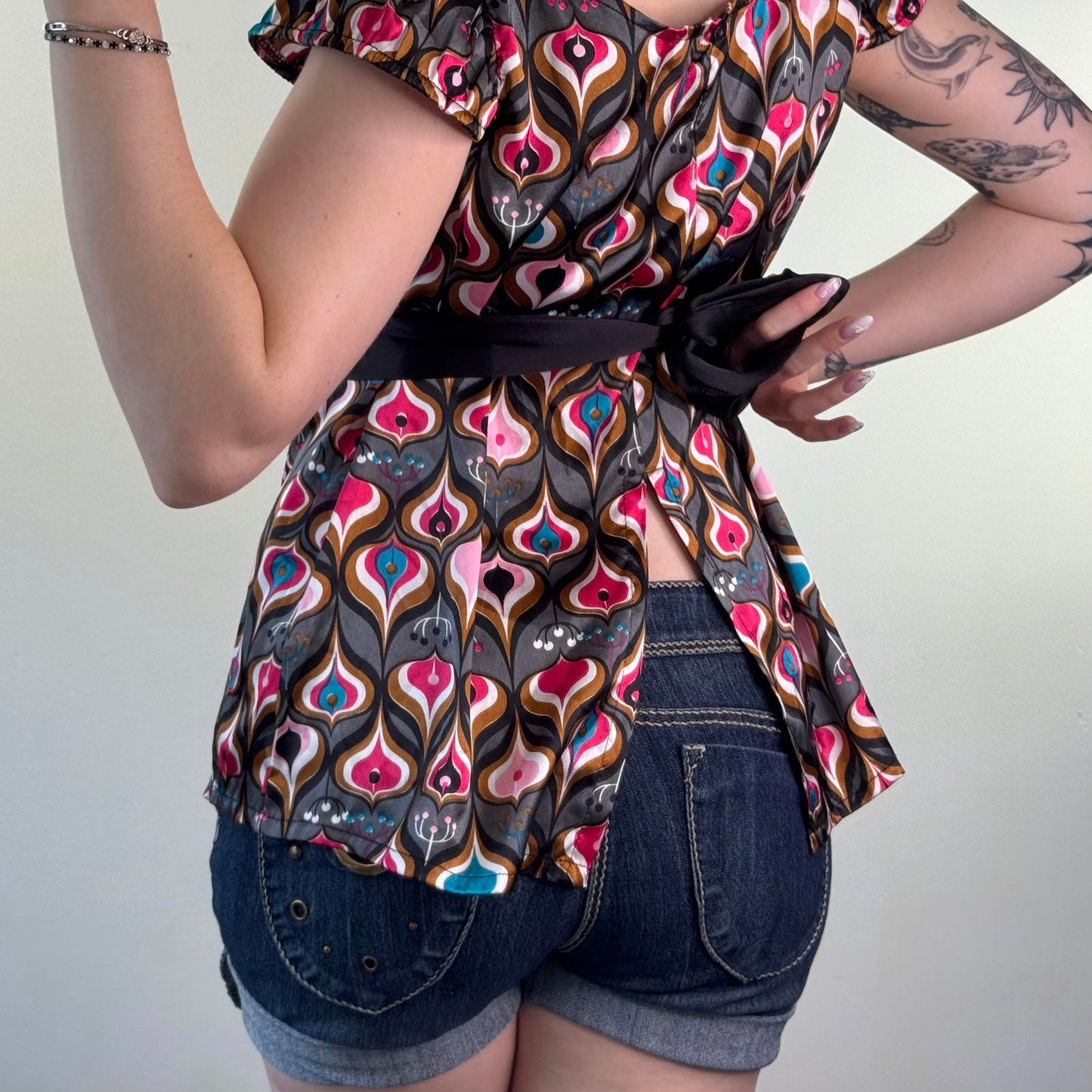 Y2K vintage babydoll top satin cap sleeve top bow open back square neck pattern