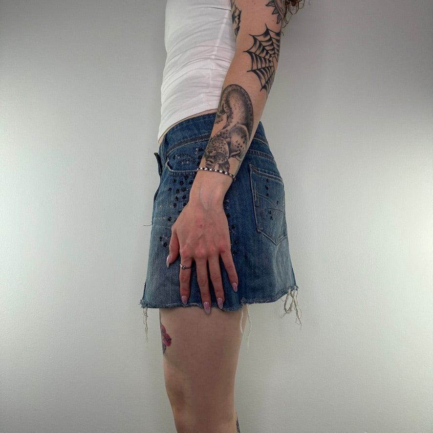 Y2K low rise denim floral embroidery raw hem mini skirt