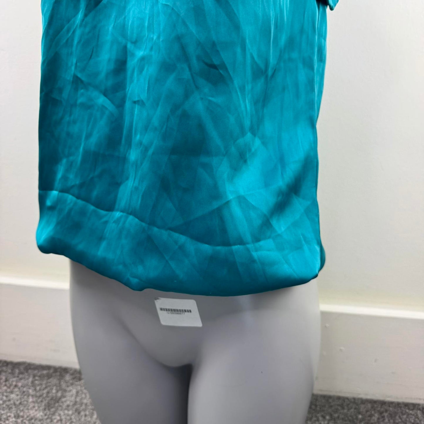 Y2K vintage sleeveless blouse bubble hem ruched ruffle round neck keyhole