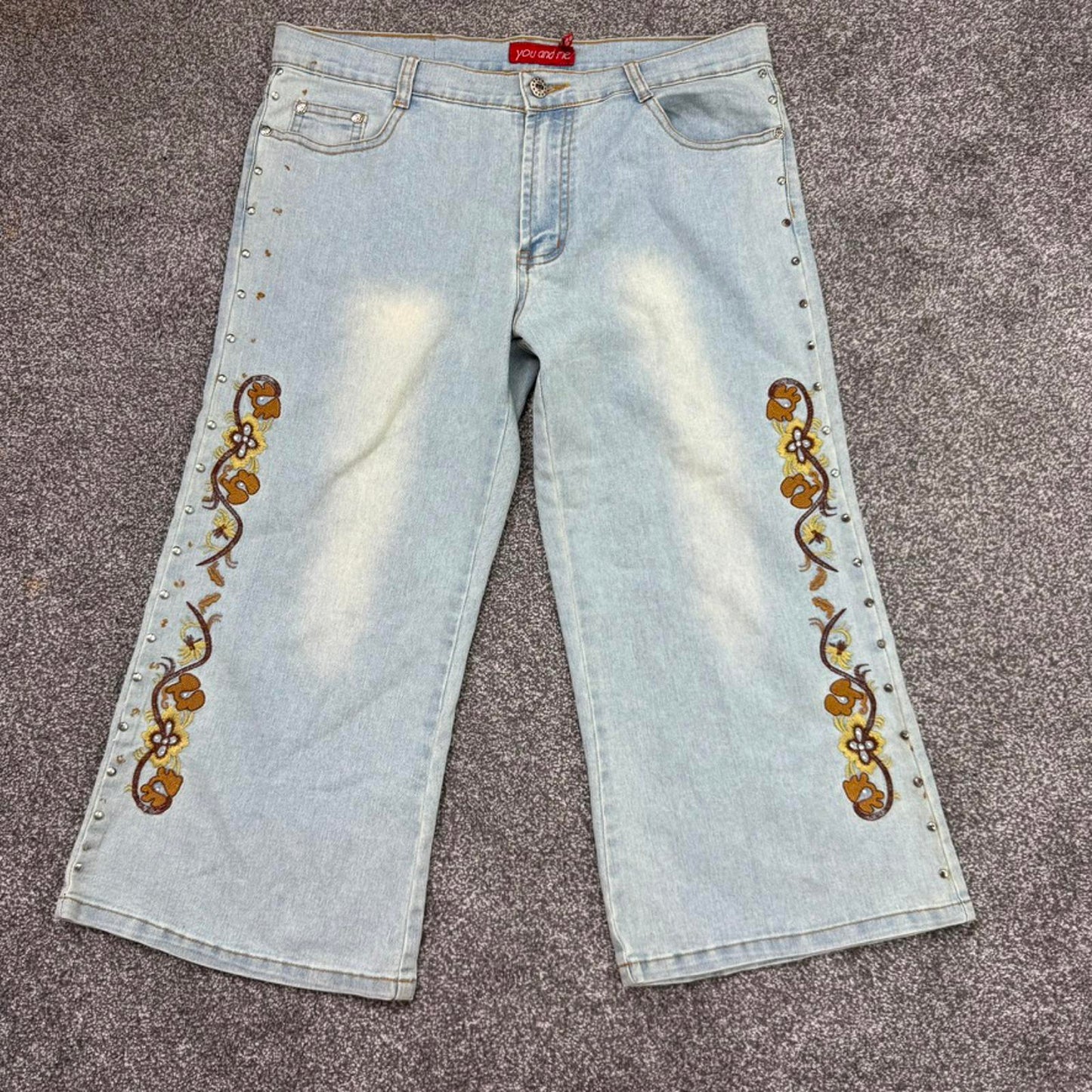 Y2K vintage mid rise stretch capri jeans denim cropped studded floral embroidery