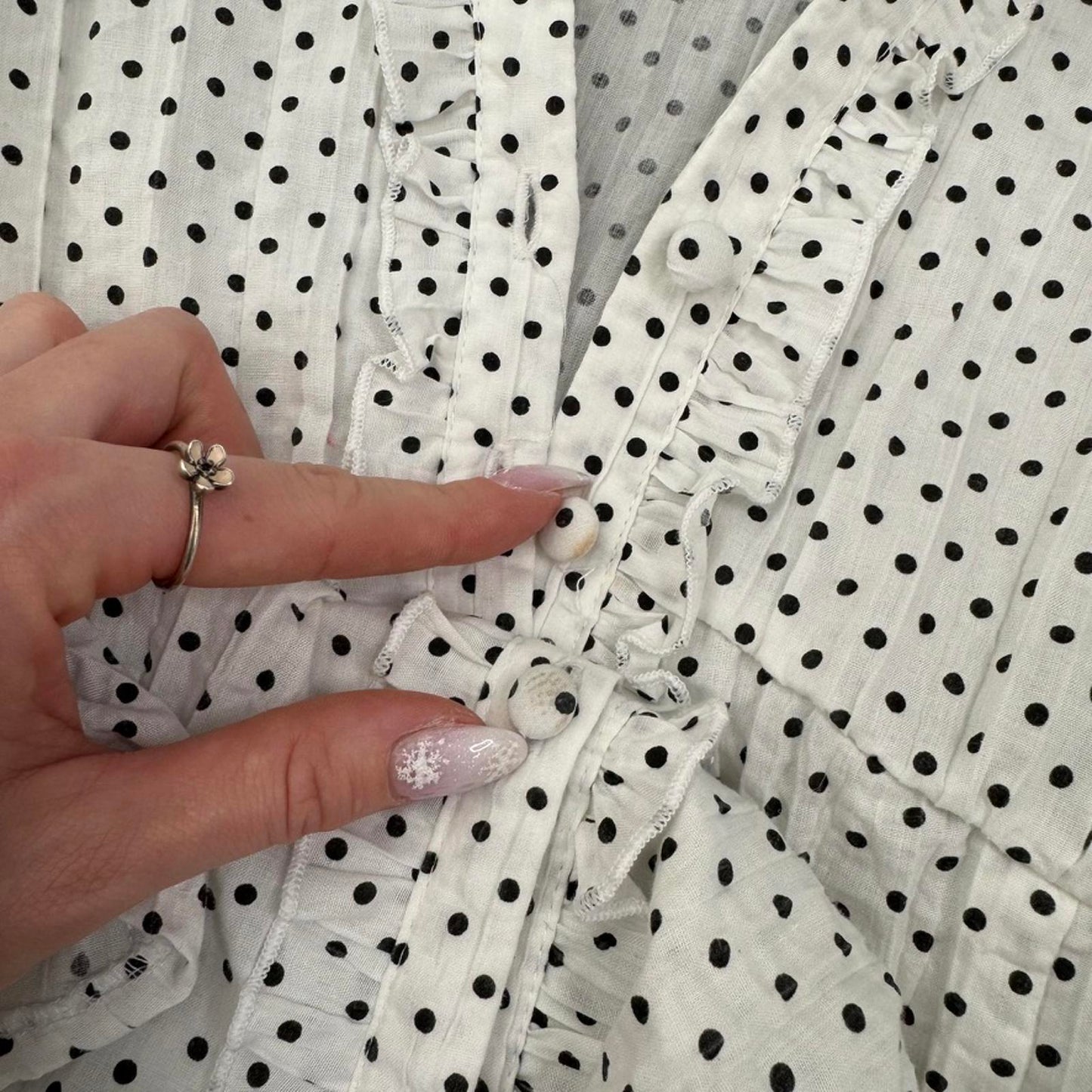 Y2K vintage polka dot blouse short sleeve ruffle v neck shirt black white spotty