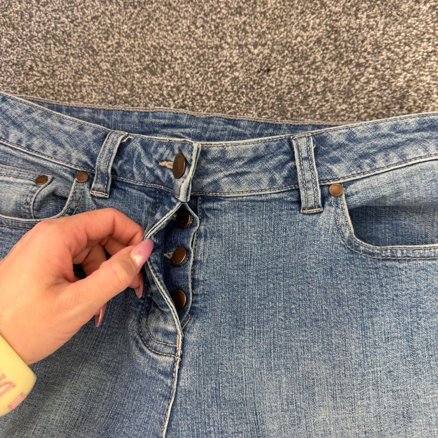 Y2K vintage mid rise light denim bootcut jeans flare leg faded