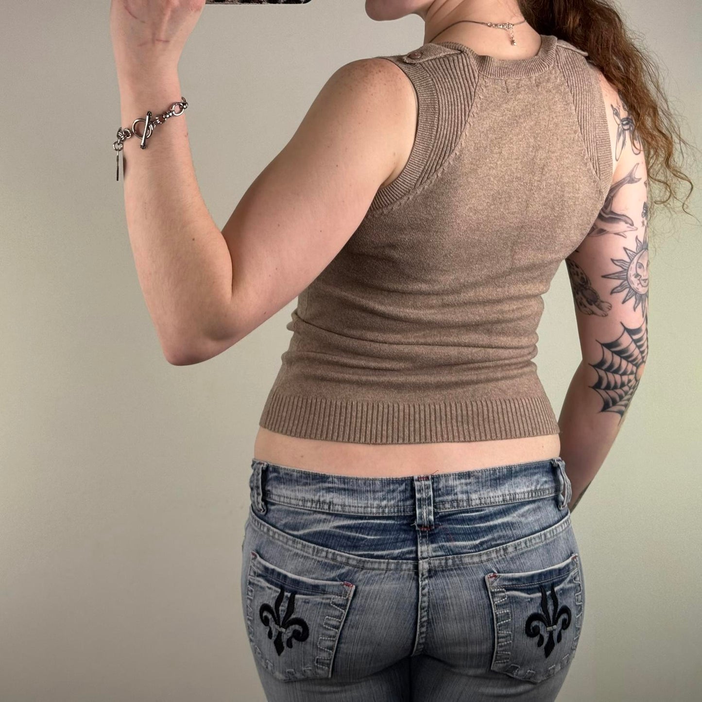 Y2K vintage fine knit stretchy fitted top deep round neckline sleeveless buttons