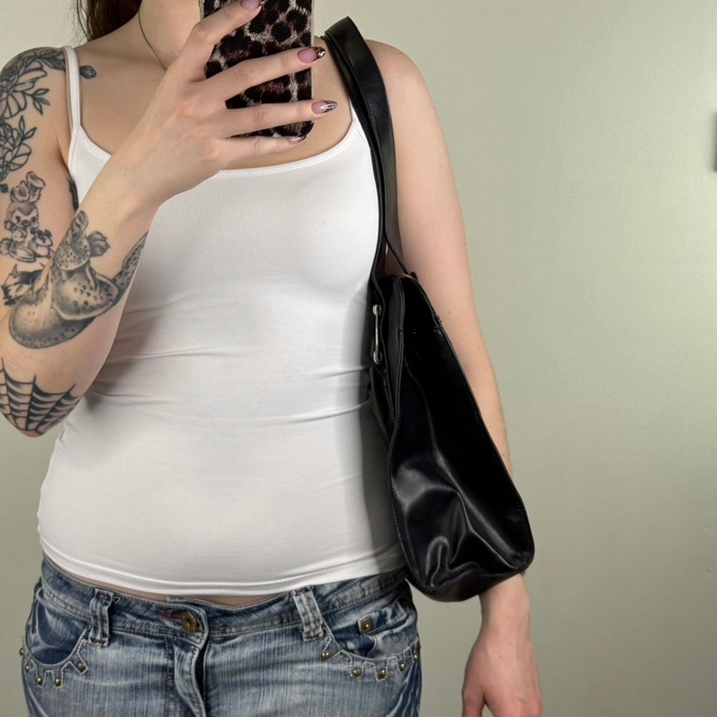 Y2K vintage shoulder bag faux leather medium black silver buckle