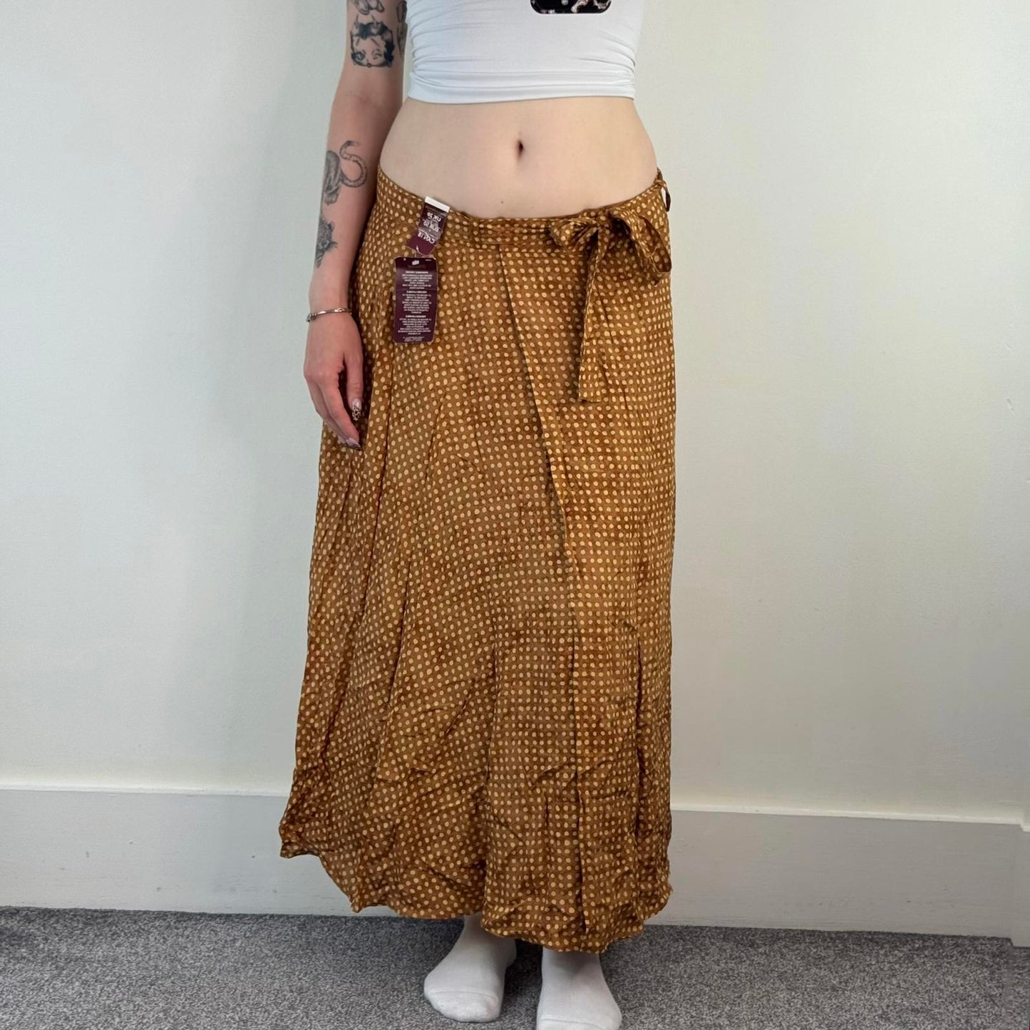 90s vintage polka dot wrap around style maxi skirt a line flowy lightweight belt