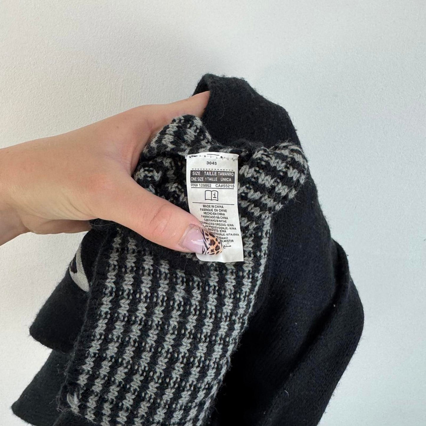 Y2K vintage Nike knit black grey stripe scarf unisex embroidered logo