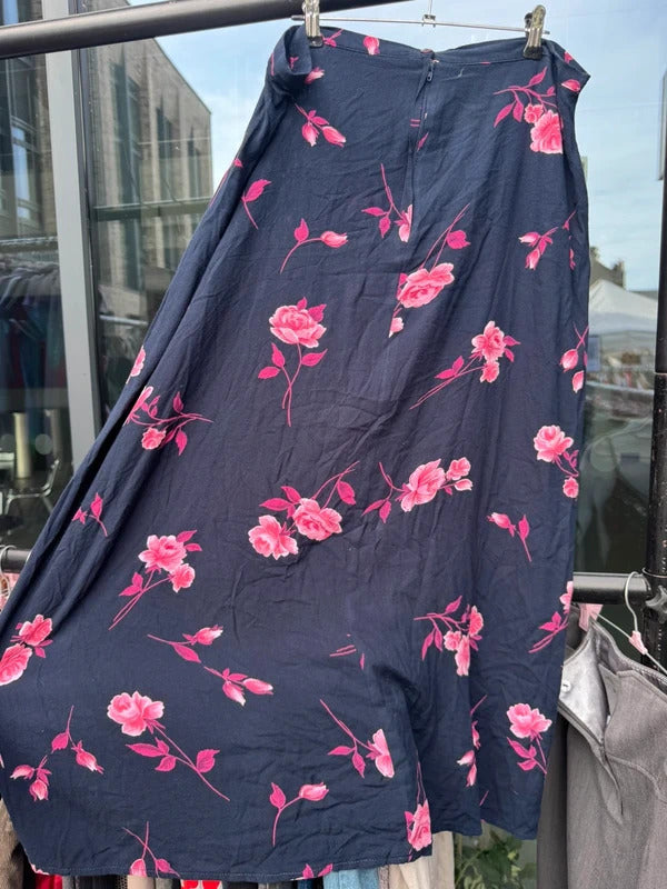 Y2K vintage  maxi skirt a line floral navy lightweight summer pink