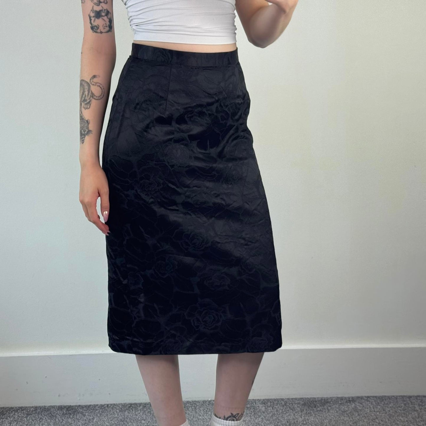 Y2K vintage black floral rose print midi skirt fitted a line black split formal
