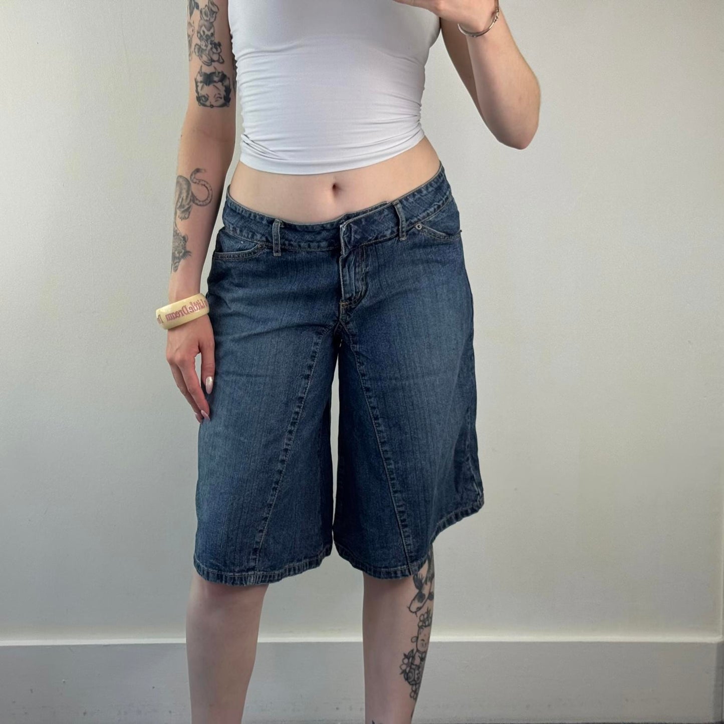 Y2K vintage denim jorts faded dark blue baggy shorts mid rise knee length