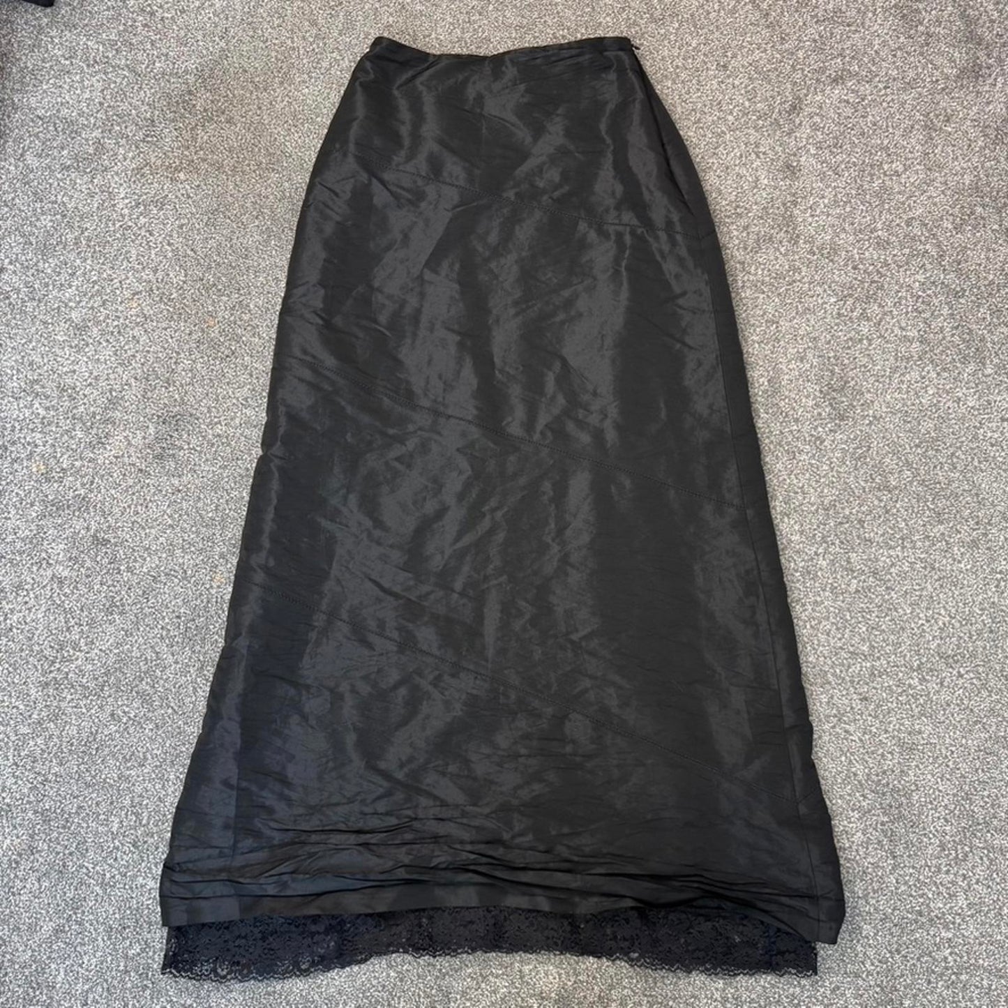 Y2K vintage a line maxi skirt lace trim hem full length