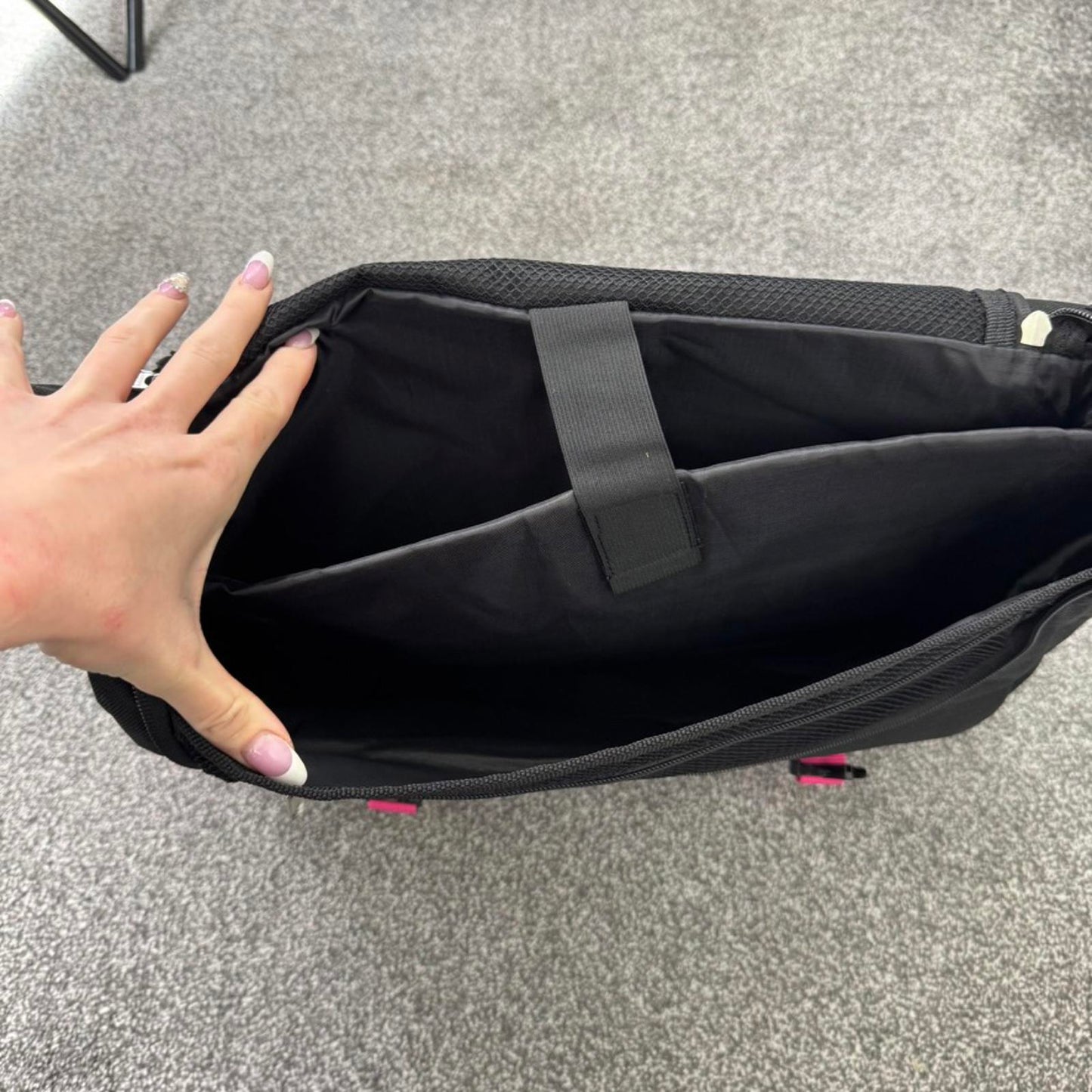 Y2K vintage Ecko Red messenger bag heart black pink large side crossbody school