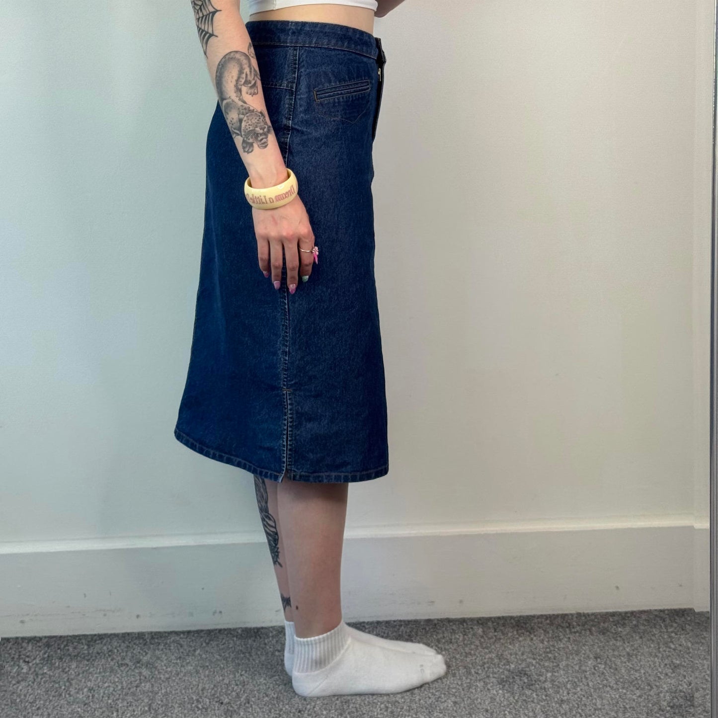 Y2K vintage denim midi skirt dark blue knee length mid rise side splits western