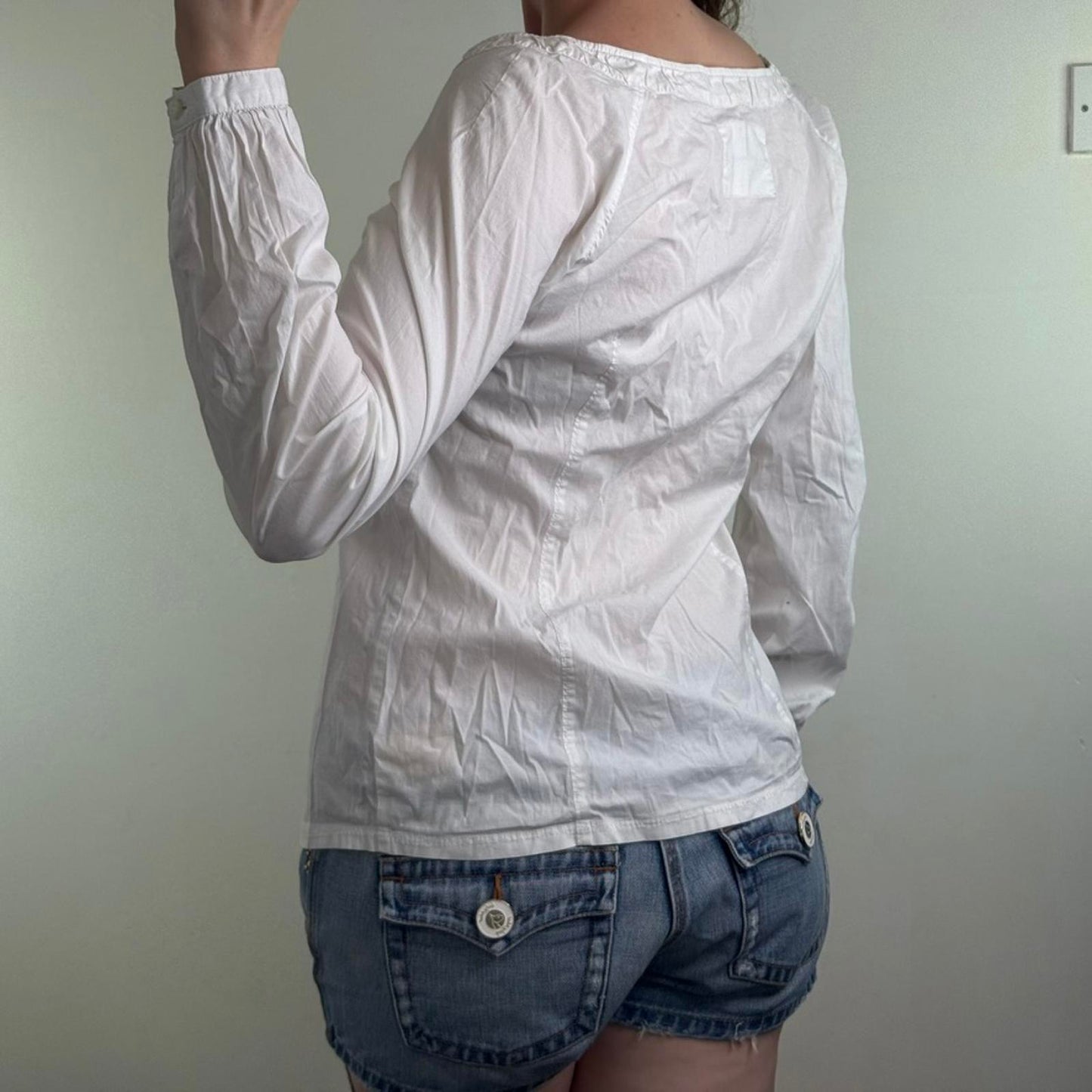 Y2K vintage stretchy blouse button up long sleeve scoop neck broderie anglaise