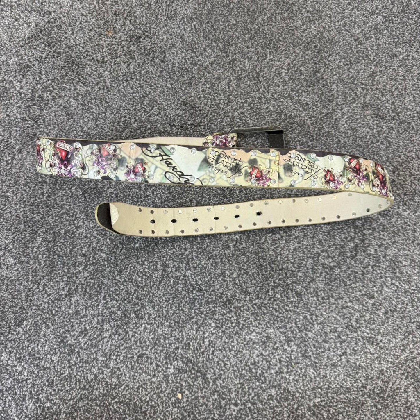 Y2K vintage Ed Hardy faux leather rhinestone belt silver buckle skull heart