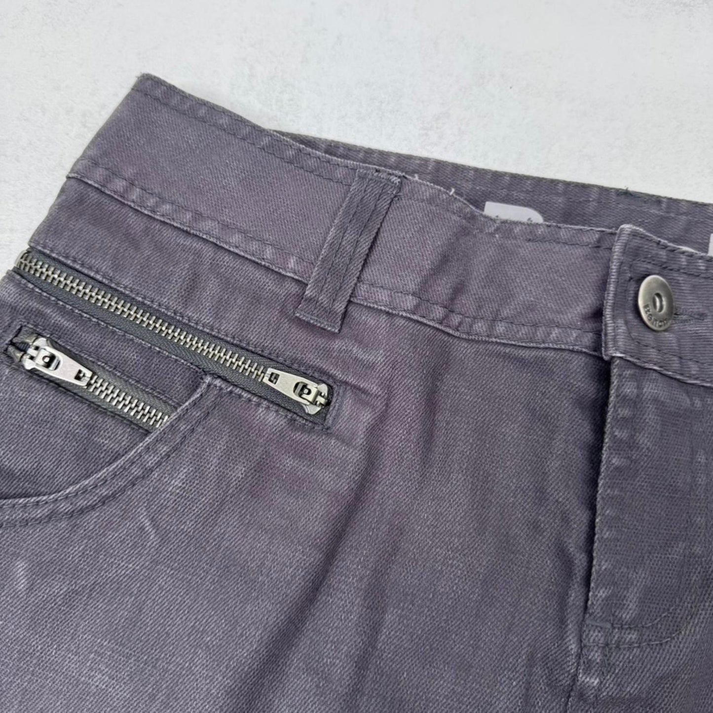 Y2K vintage Bench low rise mini skirt stretchy denim dark grey zips utility