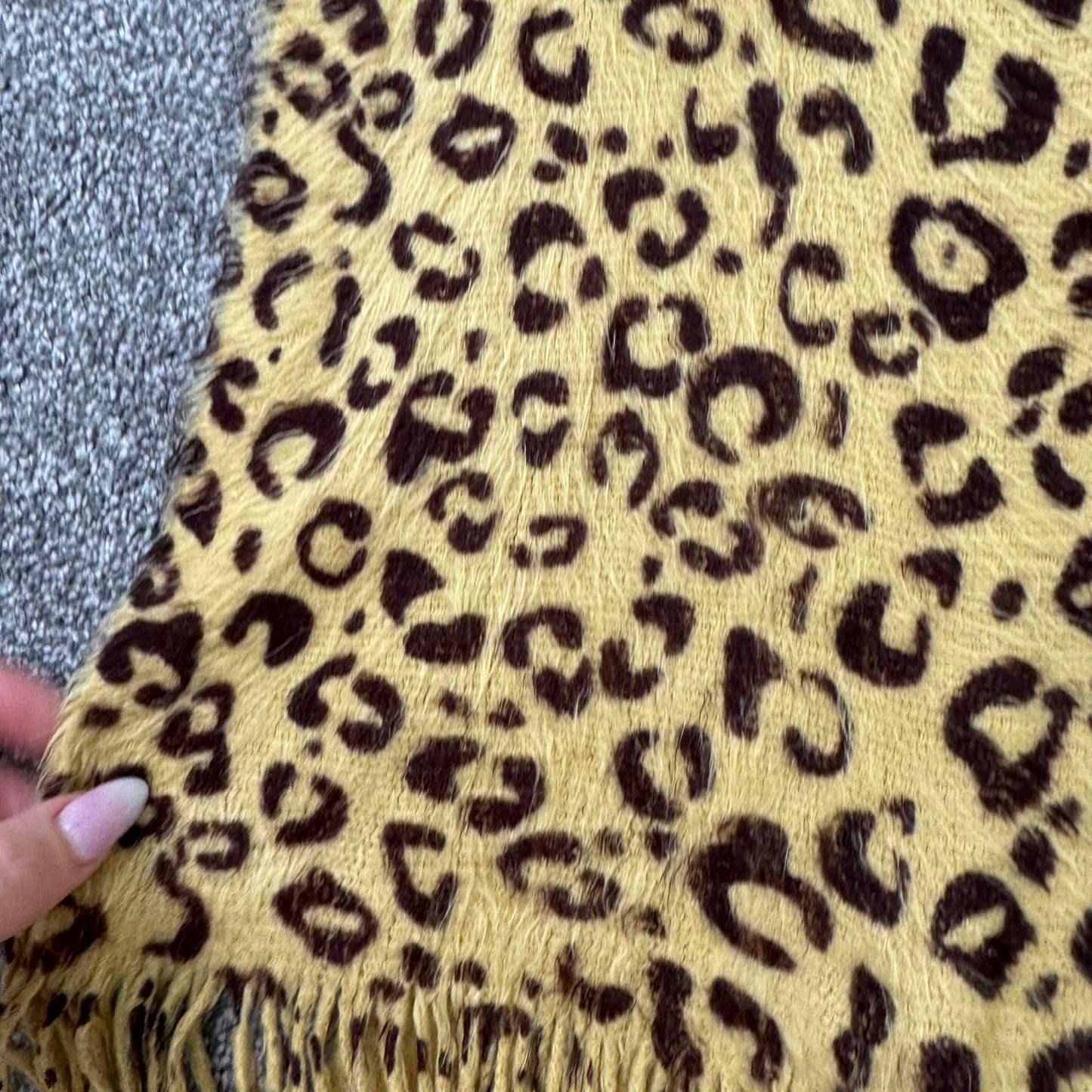 Y2K vintage Evie leopard print fluffy scarf beige brown pattern