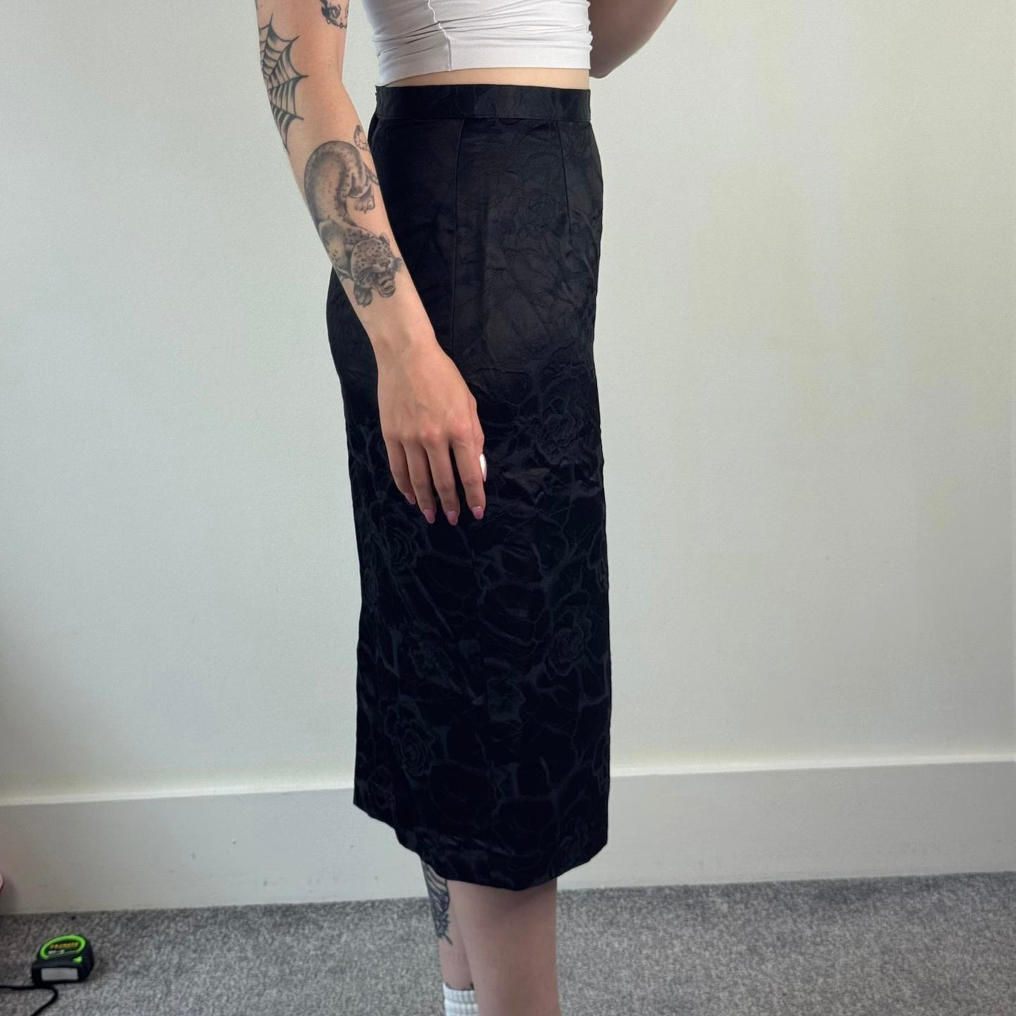 Y2K vintage black floral rose print midi skirt fitted a line black split formal