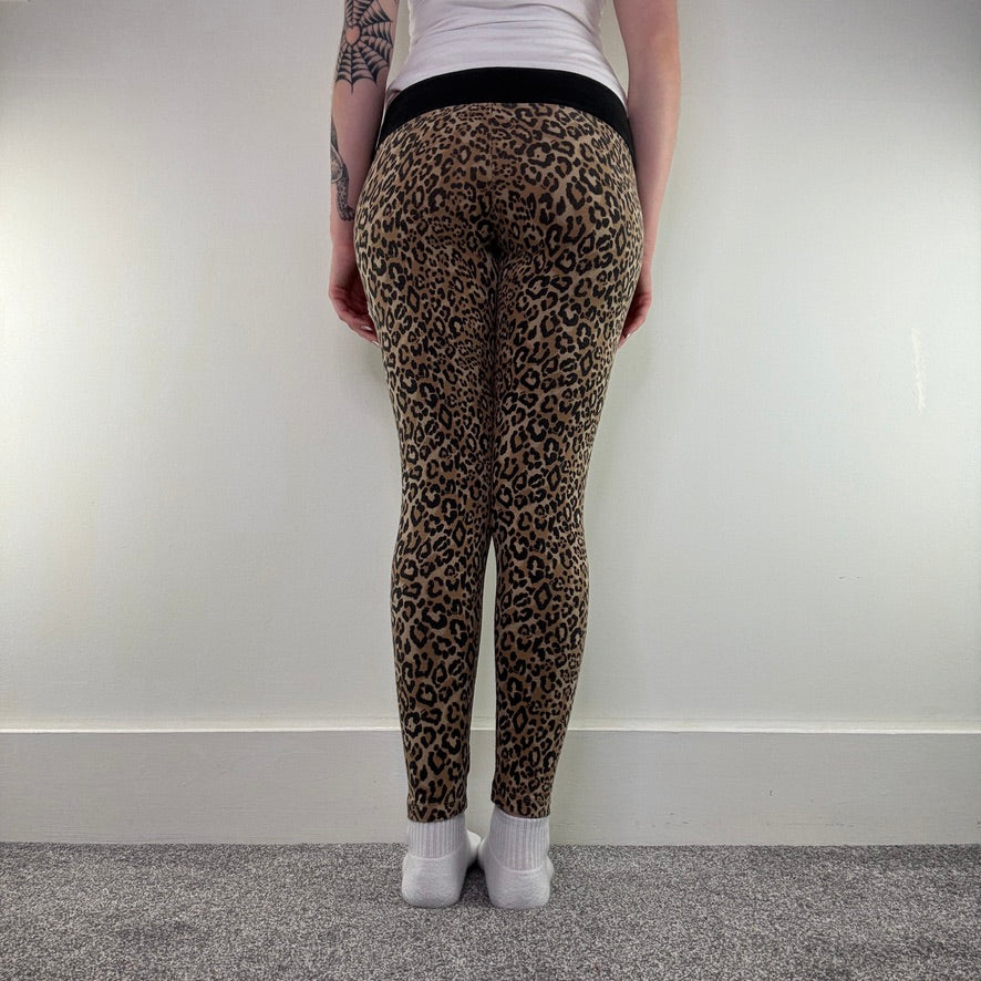 Victoria’s Secret PINK low rise leopard print leggings