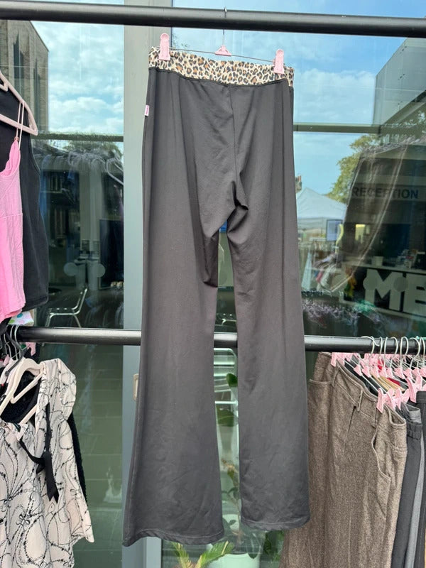 Vintage Y2K 2000s leopard print wide bow leg flare leggings