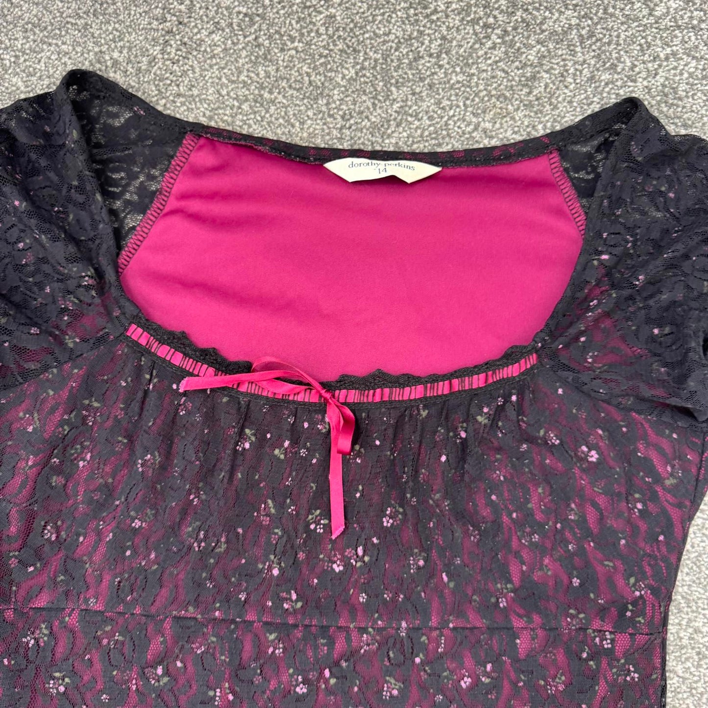 Y2K vintage lace milkmaid midi dress cap sleeve ditsy floral bow scoop neck