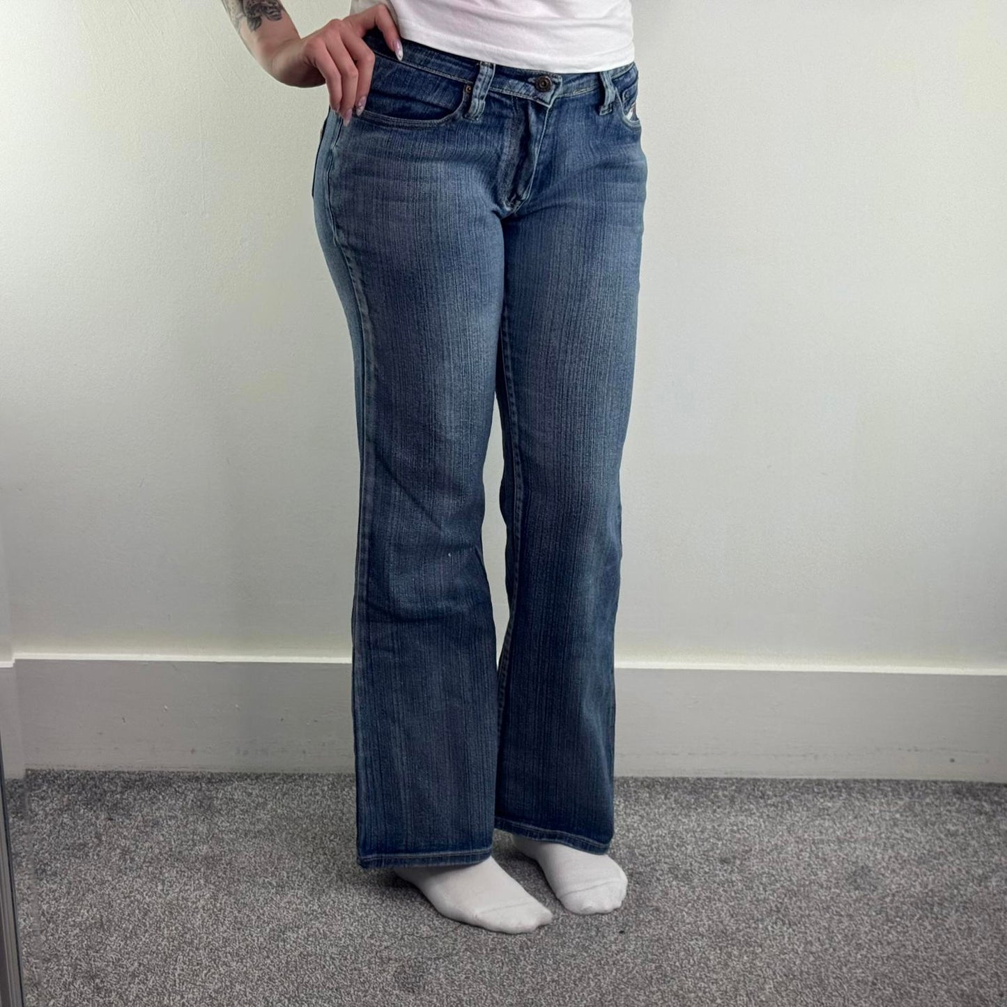 Y2K vintage mid rise bootcut flare denim jeans stretchy faded embroidered